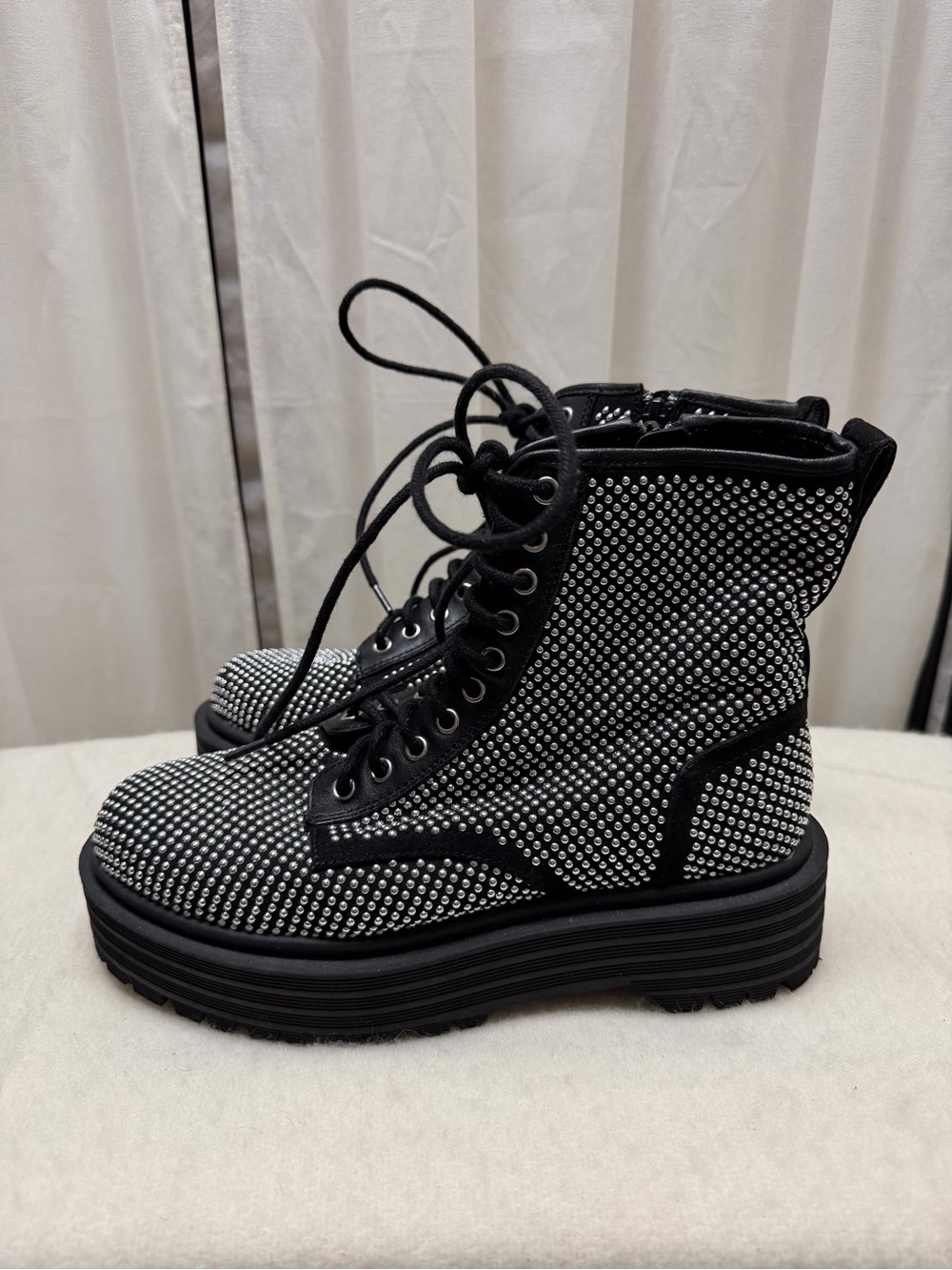 Gianni Bini Rhinestone Combat Boots Black Lace-Up Platform Boots Size 8.5